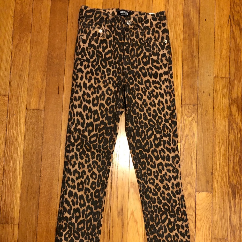 Leopard Jeans - Picture 4 of 11